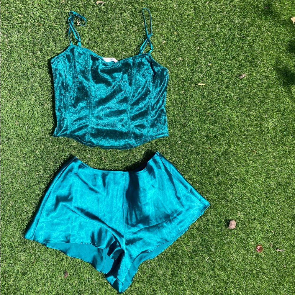 Vintage Y2K Victoria’s Secret Green PJ set size M